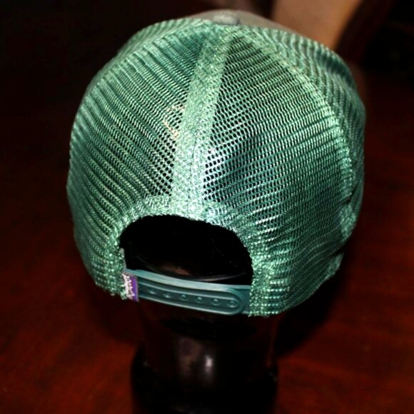 Patagonia Sage Green Trucker Hat - Snapback Mesh Cap - Embroidered Logo - NWOT - Picture 5 of 8